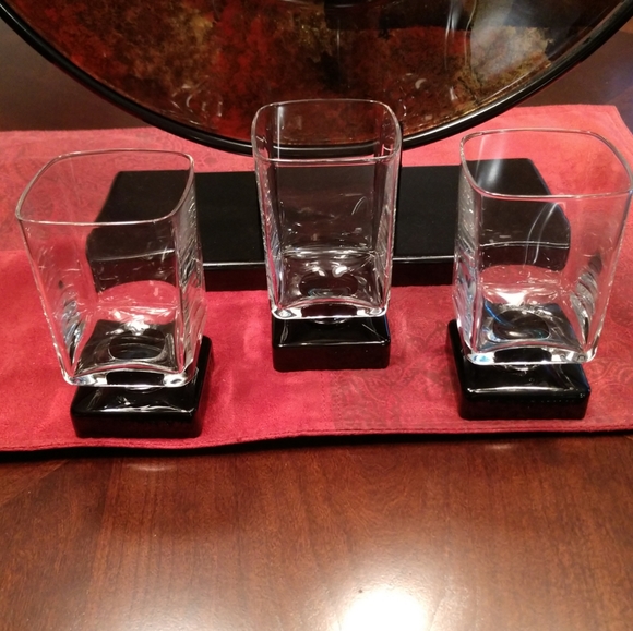 DiSaronno-Set Of (3 + 1 ) Vintage Square Black Based Cordial Glasses - Picture 1 of 3